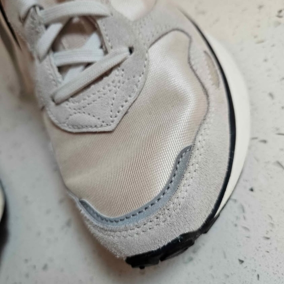 Women Nike Waffle Shoe Size 9 - Picture 5 of 7